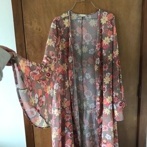 Altar'd State kimono 🌷